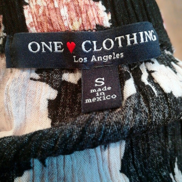 Dress - Picture 3 of 4